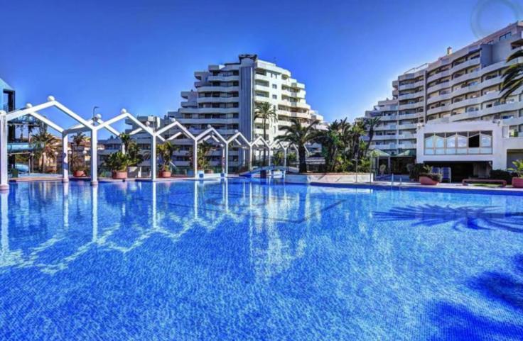 Benal Beach Suite, Parque Acuatico Y Vistas Al Mar Бенальмадена Екстер'єр фото